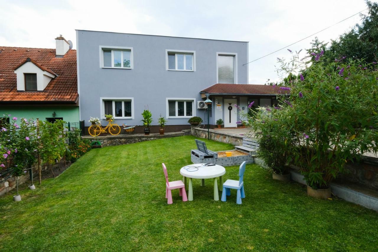 Apartment Livi Mikulov Exterior foto